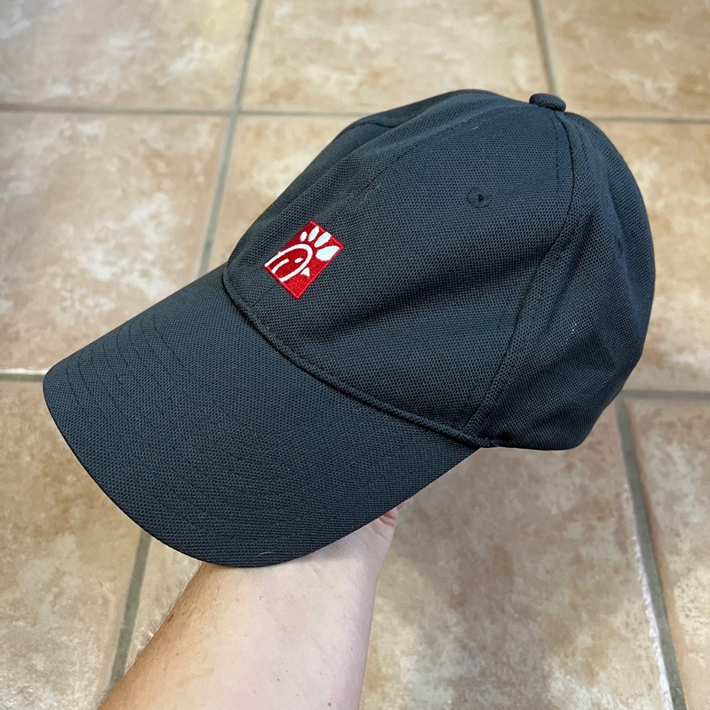 Chick-Fil-A crew adjustable cap hat oobe embroidered logo employee uniform